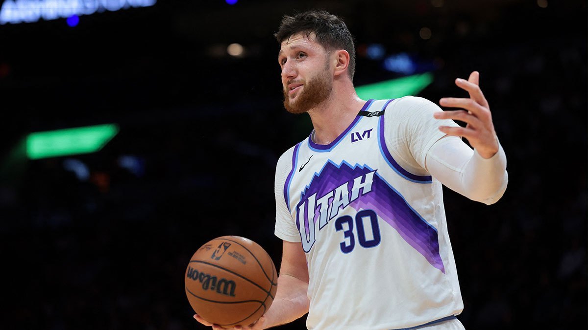 NBA22分钟轰25分14篮板，努尔基奇把世预赛打成统治局男篮世预赛...