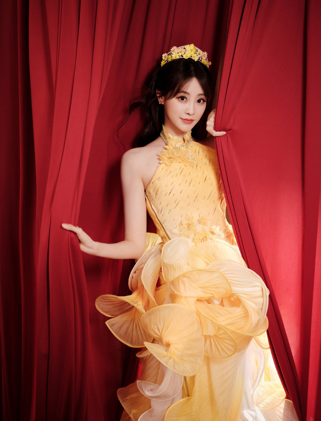 本就娇艳的花朵不需要你的施舍 懂？

#祝绪丹# ​