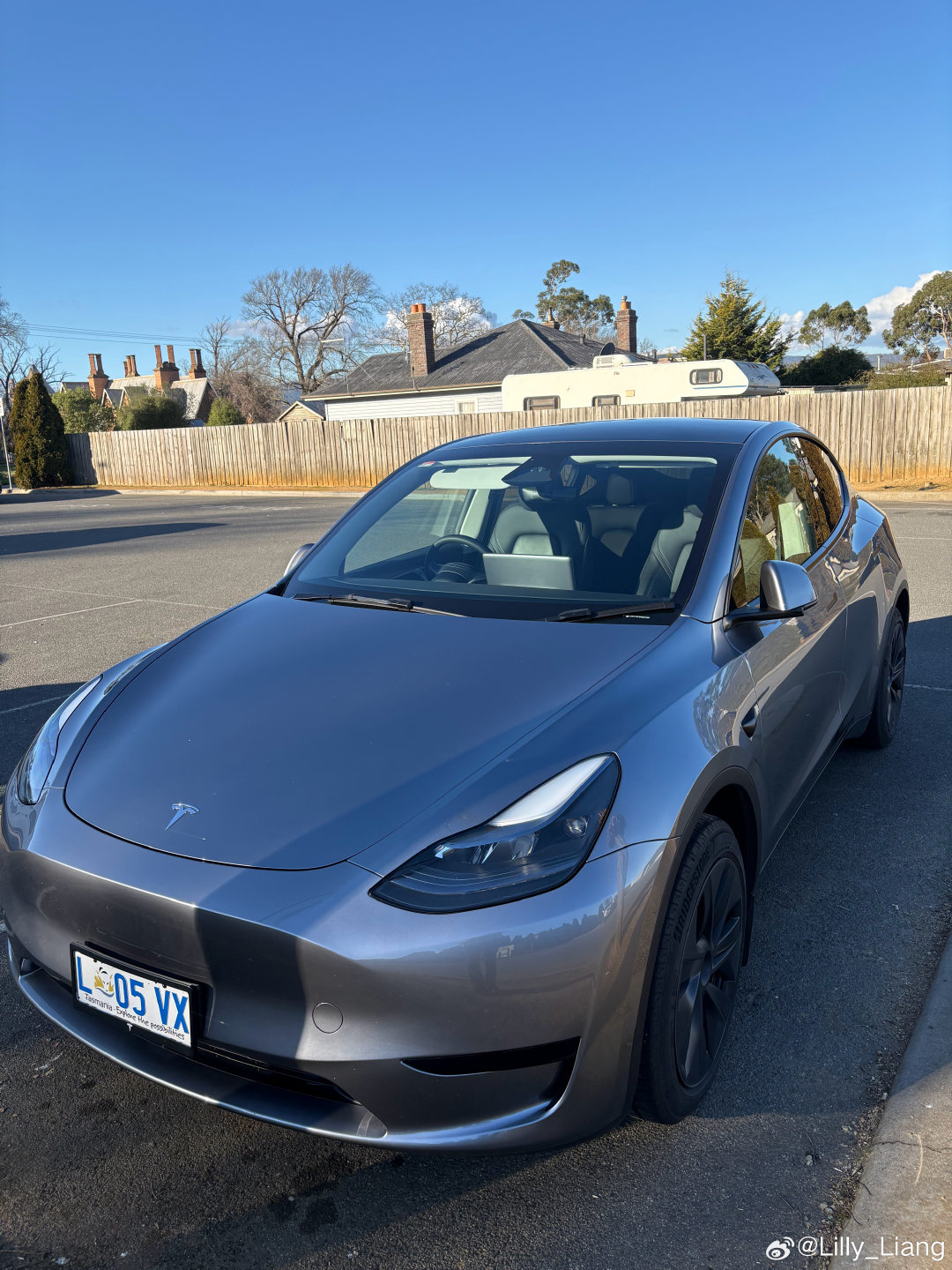送走RAV4, 迎来Tesla，不得不说TOYOTA是真保值。不过近5年也不想折腾车了，有点费钱[二哈][二哈][二哈] ​