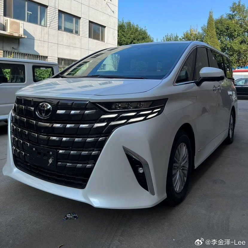 埃尔法全系在售！报价可谈！天津现车！成交为主！

27款埃尔法亚洲版，黑米，现车手续齐，83万
27款埃尔法亚洲版，黑黑，现车手续齐，82.5万
27款埃尔法亚洲版，白米，现车手续齐，82万
27款埃尔法亚洲版，白黑，现车手续齐，81万

亮点配置:两驱 小座椅 17轮
#不受消费税影响的进口车# ​