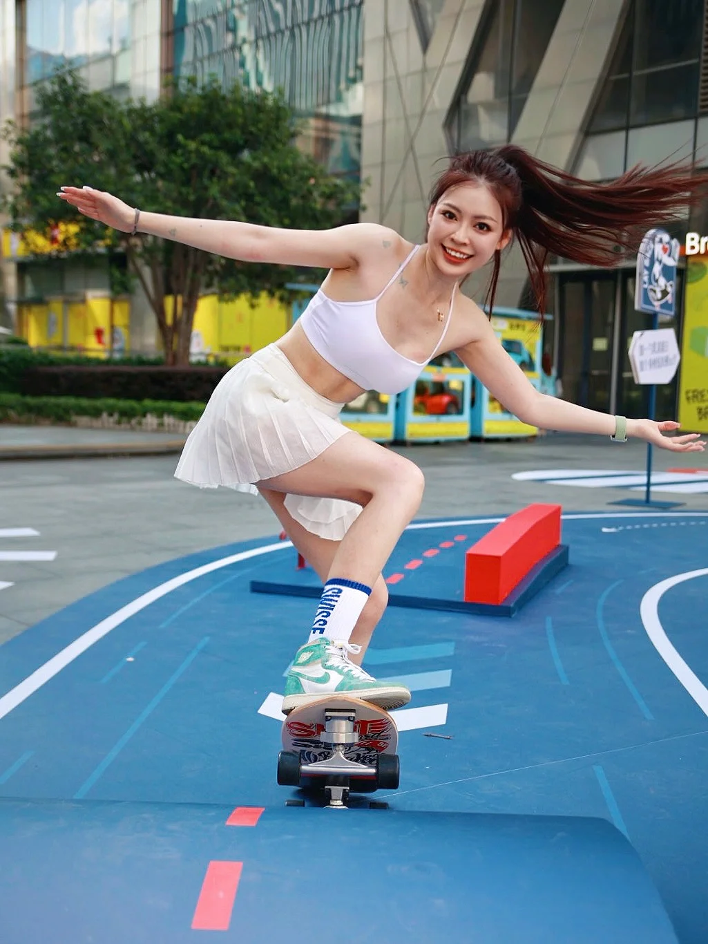 放肆滑行🛹 打卡Swisse 理想型动派对✨