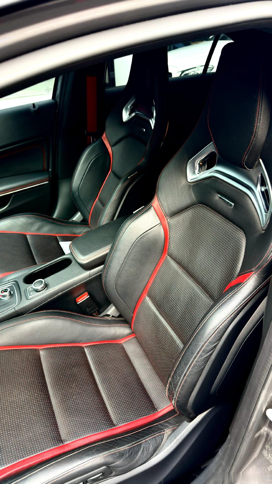 奔驰A级AMG(进口) 2016款 AMG A 45 4MATIC ​