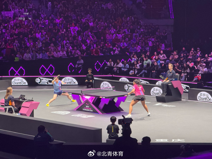 【（11-5，11-7，11-5）阿德里安娜·迪亚兹， ​ ​​​