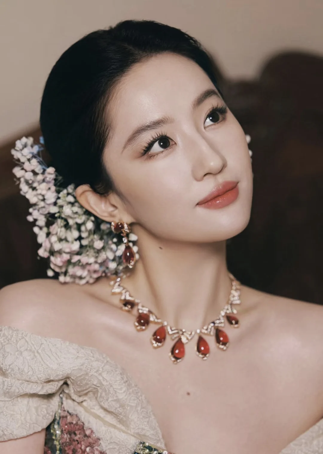 60%的金钱+40%美的毅力=80+的努力美女