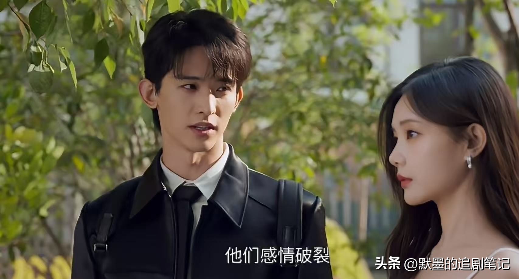 今天《美人余》首播，又看到常华森了！

自打《暗河传》之后，常华森露脸的剧不多，有个性的角色更少，但《美人余》里的焦律师每次出场，都是人间清醒，不断给女主余梦浇盆凉水。

焦律师在《美人余》里金句不断，比如他这样定位自己离婚律师的身份：不拆散婚姻，只送它体面退场！

他形容某些凤凰男的上位史是“头婚