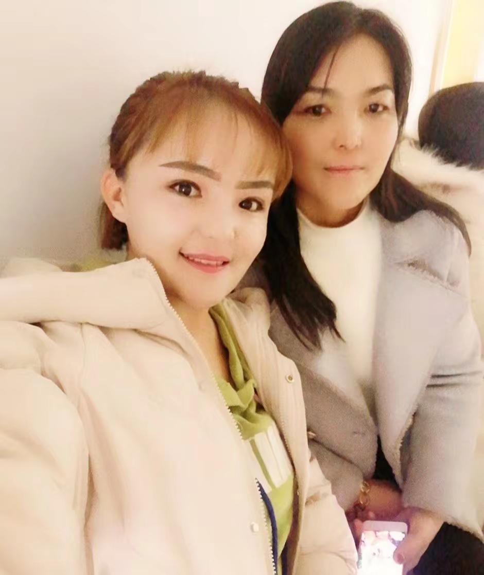 这世上有一种情，无法用语言表达，这种情就是亲情，兄弟姐妹的感情♥♥