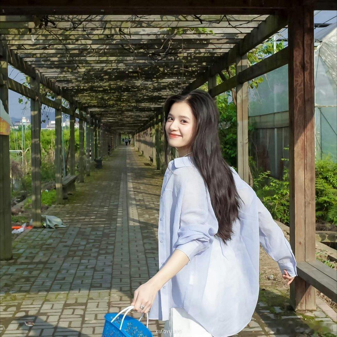 #张婧仪[超话]# ‖#张婧仪陈清雾# ‖#张婧仪代言比亚迪秦MAX# 

 ᴾᵉᵒᵖˡᵉ ʷʰᵒ ˡⁱᵏᵉ ⁱᵗ ᵃᵗ ᶠⁱʳˢᵗ ˢⁱᵍʰᵗ ʷⁱˡˡ ʳᵉᵃˡˡʸ ˡⁱᵏᵉ ⁱᵗ ᶠᵒʳ ᵃ ˡᵒⁿᵍ ᵗⁱᵐᵉ. ​​​​ 第一眼就喜欢的人，真的会喜欢很久很久. ​