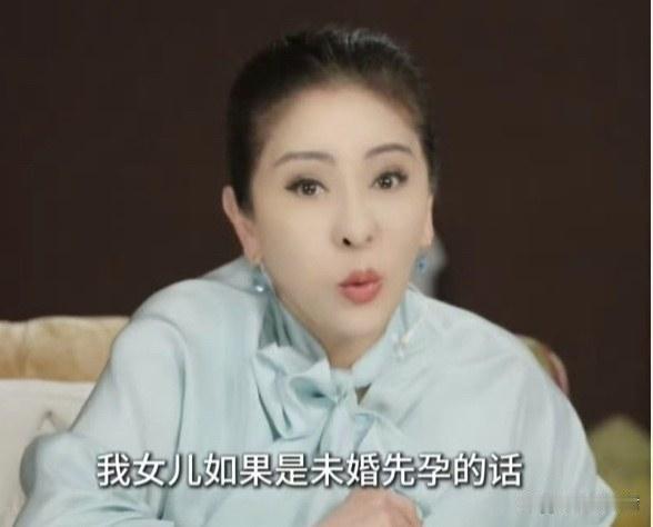 向太直播奉劝女生别未婚先孕！自曝36年前瞒着向华强打掉孩子，放话女儿若犯会打断腿 ​