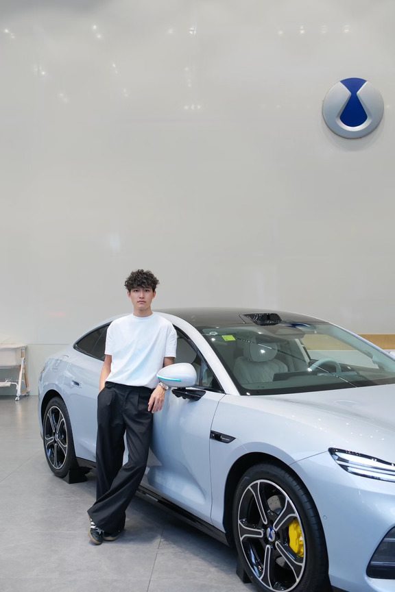 腾势Z9S | 掌控科技与美学的表现