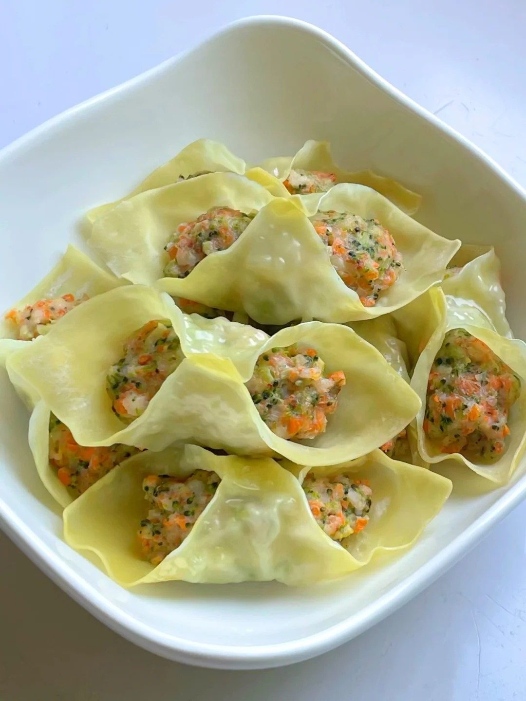 5分钟搞定，鲜掉眉毛的虾滑时蔬蒸饺！巨好吃