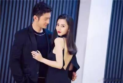 曝黄晓明深夜和长发美女去KTV<br />黄晓明情史丰富的不行啊，杨颖...