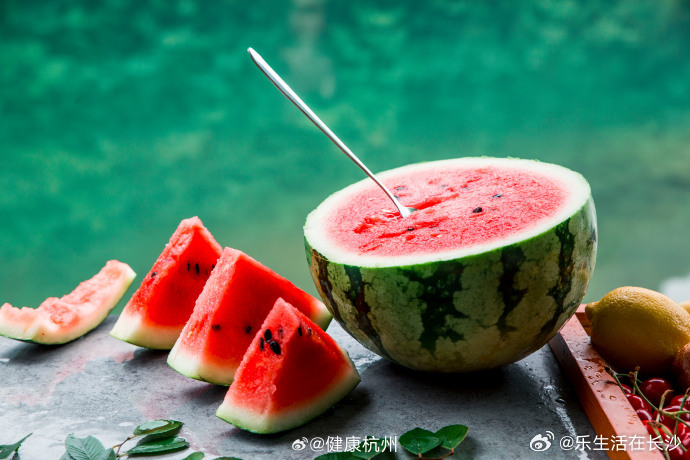 【原来西瓜是一种抗炎水果】 《科学进展》发表的一项研究发现，西瓜、冬瓜...