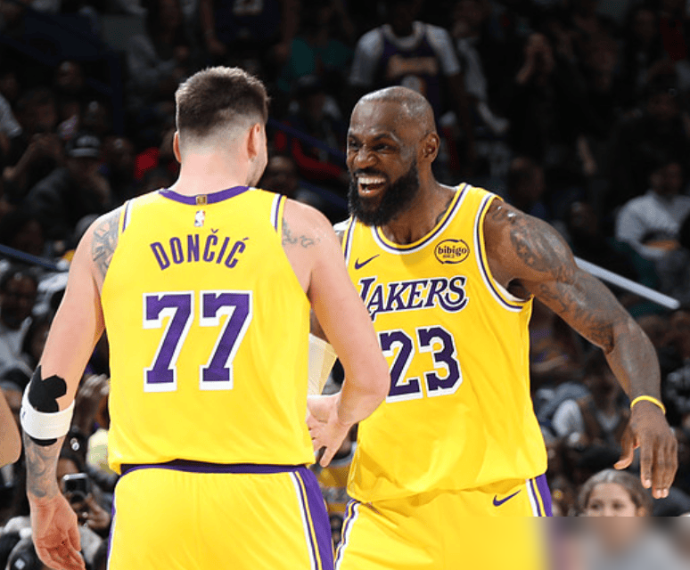 给2000万就想把詹姆斯当老四用？他经纪人一句话，直接把佩林卡的算盘给...