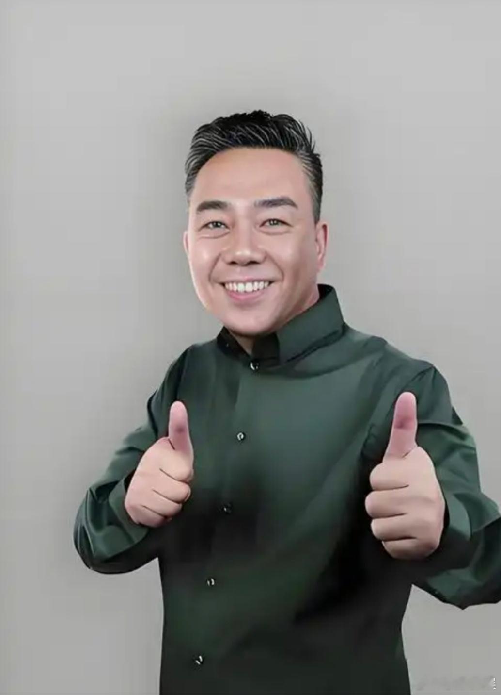 这回杨议真急了！要不然也不会台上开骂呀。

相声舞台现场砸挂是常有的事儿，有时候是临时有响动，演员接住，当年相声大师侯宝林在台上说相声，当说到结婚跨火盆的时候，场子外面正好响起消防车的声音，候大师马上说:指不定谁家又结婚了！

这次天津的杨议没有接住，发了暴脾气，当时，杨议正在台上演 ​