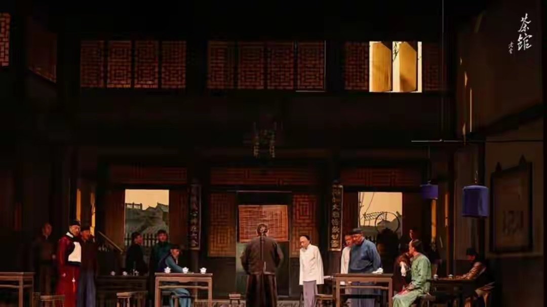 北京人艺院长冯远征怒批艺考门槛，一米六几的演员连考场都进不去，满台高富帅还能演好市井人间吗 ​