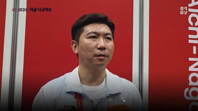 #韩奥委会主席给亚运会打分不及格#【乱象丛生！韩国奥委会主席：给亚运会打分不及格，很多人都有同感】直播吧09月24日讯 韩国媒体《中央日报》报道，韩国奥委会主席柳承敏于24日在名古屋接受媒体采访，他严厉批评了2026年爱知-名古屋亚运会组委会糟糕的管理工作，直言打分“不及格”。

柳承敏表示：“ ​