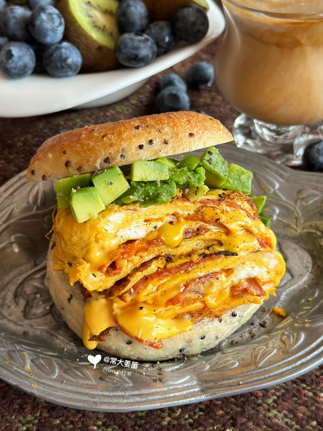 长肌肉不涨膘！减脂女孩早餐🥯🥚🧀🥑