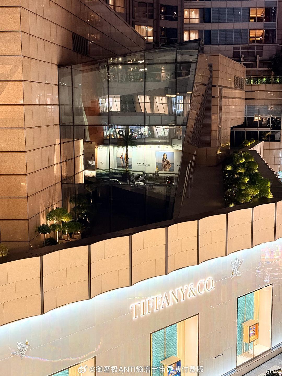 续 深圳万象城七夕品鉴 由iphone air拍摄  ​​​