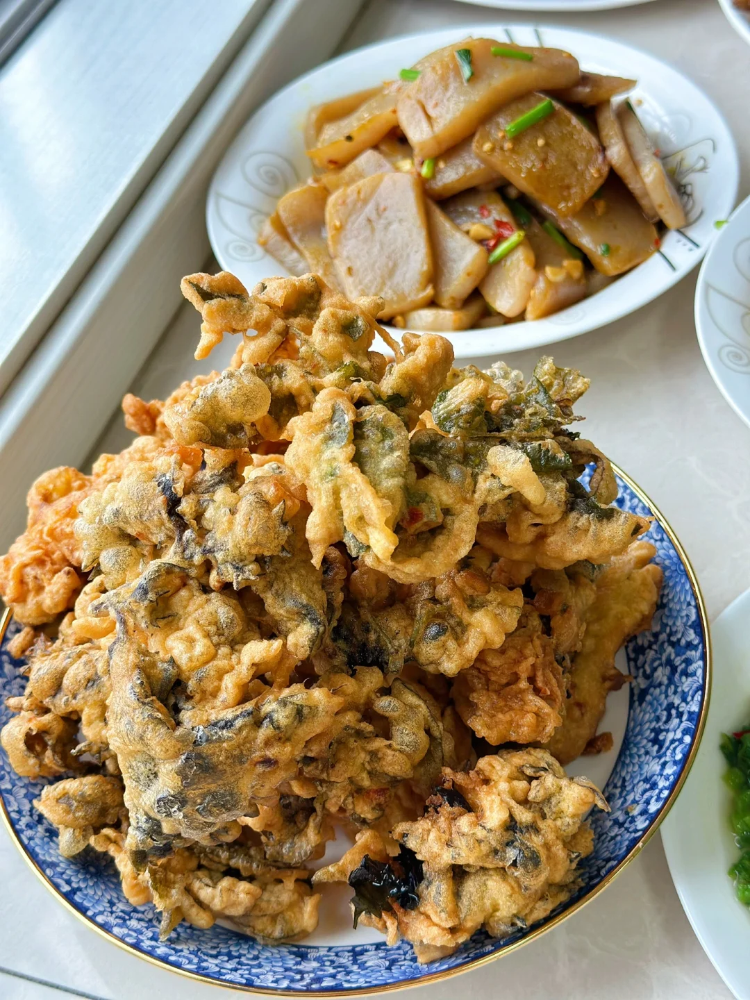 万物皆可炸今日份炸紫苏叶花椒叶超级酥脆哦