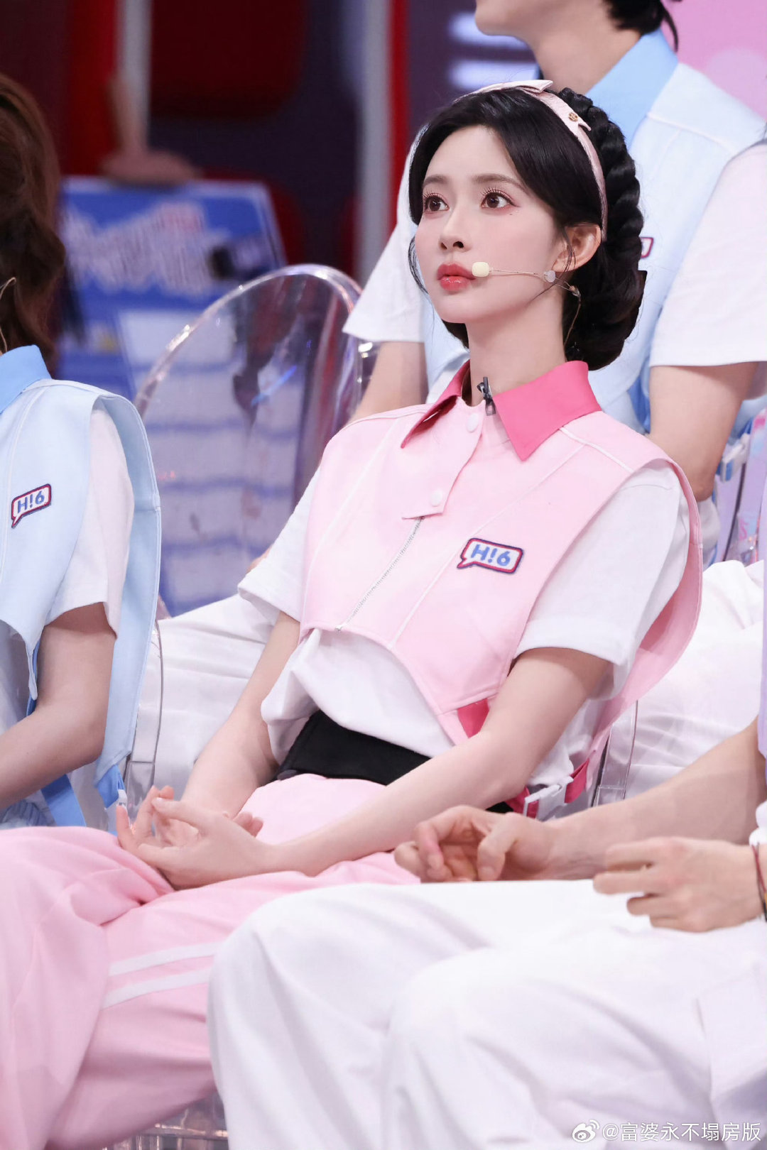 公主氛围感直接拉满✨一个甜妹感十足，一个贵气感拉满，双倍美貌暴击💖
#孟子义张月公主造型##孟子义[超话]##张月[超话]# ​