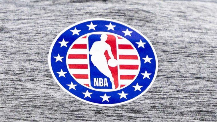 NBA重磅补强！前西甲MVP赫佐尼亚一年合约加盟骑士 克利夫兰骑士正式...
