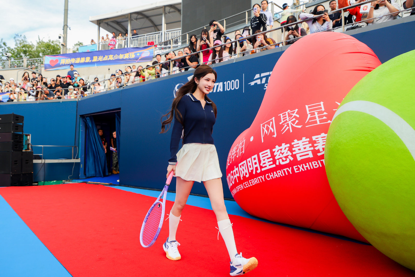 #2026中网# 在布拉德球场挥拍🎾很开心能够参与这场特别的
#中网嘉年华# #中网明星慈善赛# ​