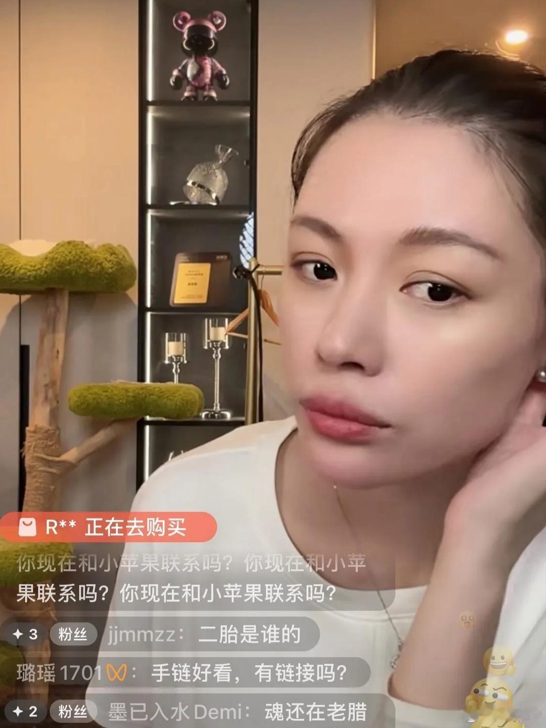 葛荟婕放大招，透露曾经为汪峰怀过二胎，剖宫产后坐月子吃青菜 ​