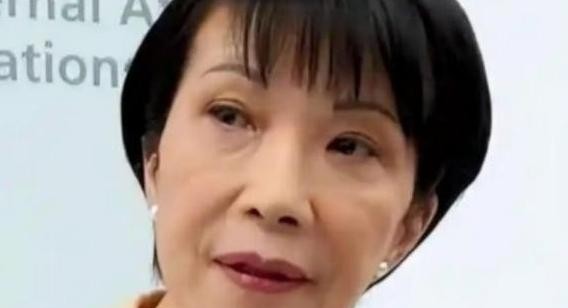 一位日本专家曾经直言，如今的中日对峙的关键并不是中国能不能打得过日本，而是日本在中国的制裁下还能不能撑下去，能撑多久的问题。究竟是日本限制高端数控机床出口对中国的影响大，还是中国制裁日本两用物项对日本的影响大？
 
先看日本手里的牌。高端数控机床一直是日本制造业的强项，尤其是五轴加工、精密磨削、复杂