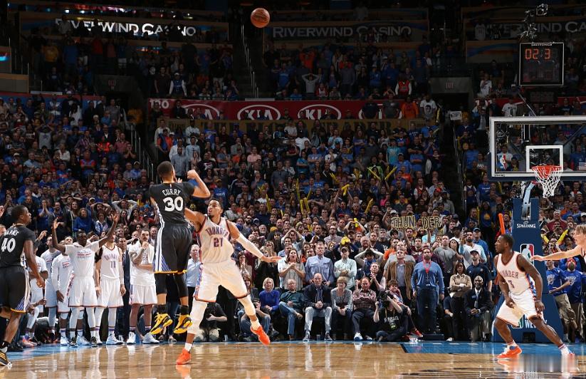NBA西决G1，马刺在客场双加时122-115击败雷霆，大比分1-0占...