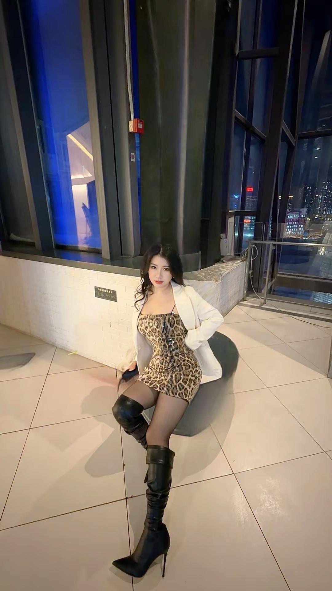 想你的时候我睡不着觉。