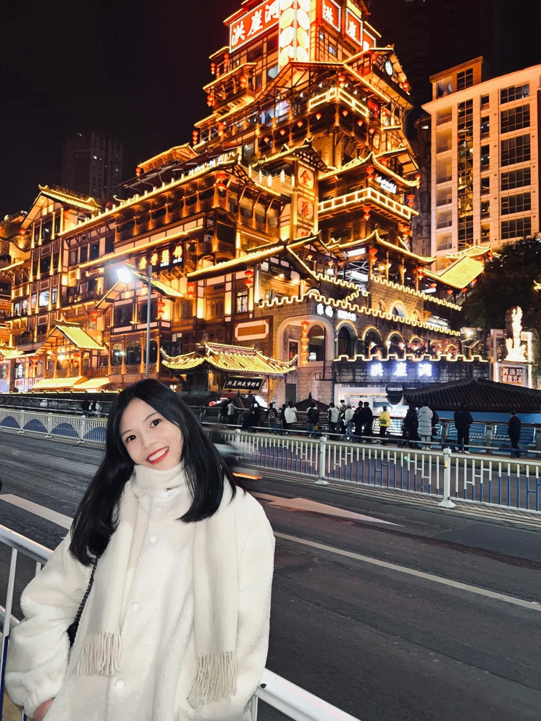 重庆旅游美食攻略🔥800元玩遍山城（穷游版）