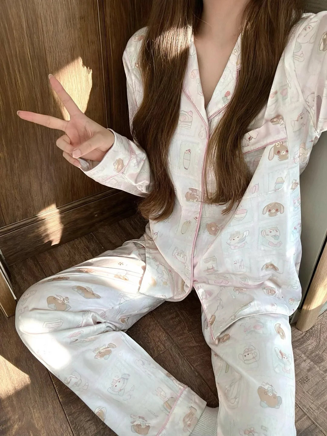 楼下遛弯穿甜点兔！有胸垫真的方便太多了