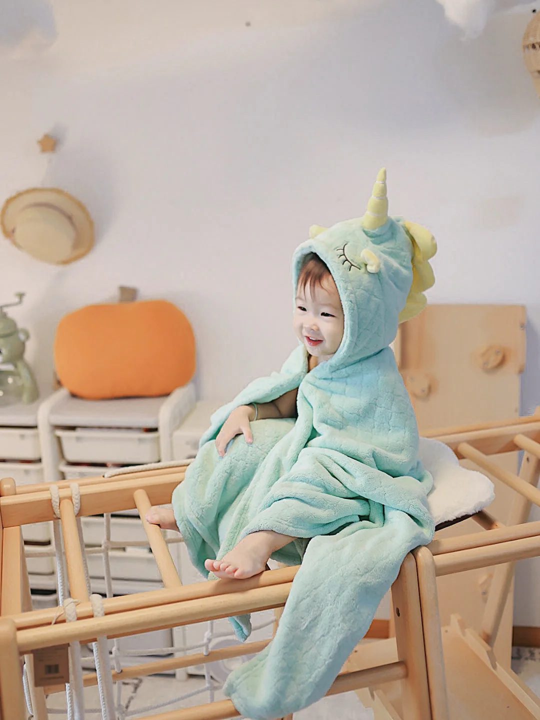 宝宝秋冬洗澡好物分享｜小萌兽浴袍也太可爱