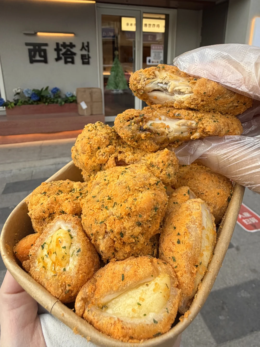 沈阳最牛逼的炸鸡。。。踏吗的巨好吃…！！！