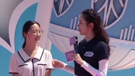 奥运冠军张家齐参加综艺我家那闺女之后发长文，她想告诉妈妈，自己想像每个普通女孩一样生活。
 
常年的跳水训练，填满了张家齐从小到大的日子。年少站上奥运领奖台，拿到金牌，所有人记住的都是她冠军的身份。外界看待她，第一反应就是运动员，要自律，要持续冲击赛场成绩。很少有人会想到，褪去这身光环，她也只是一个