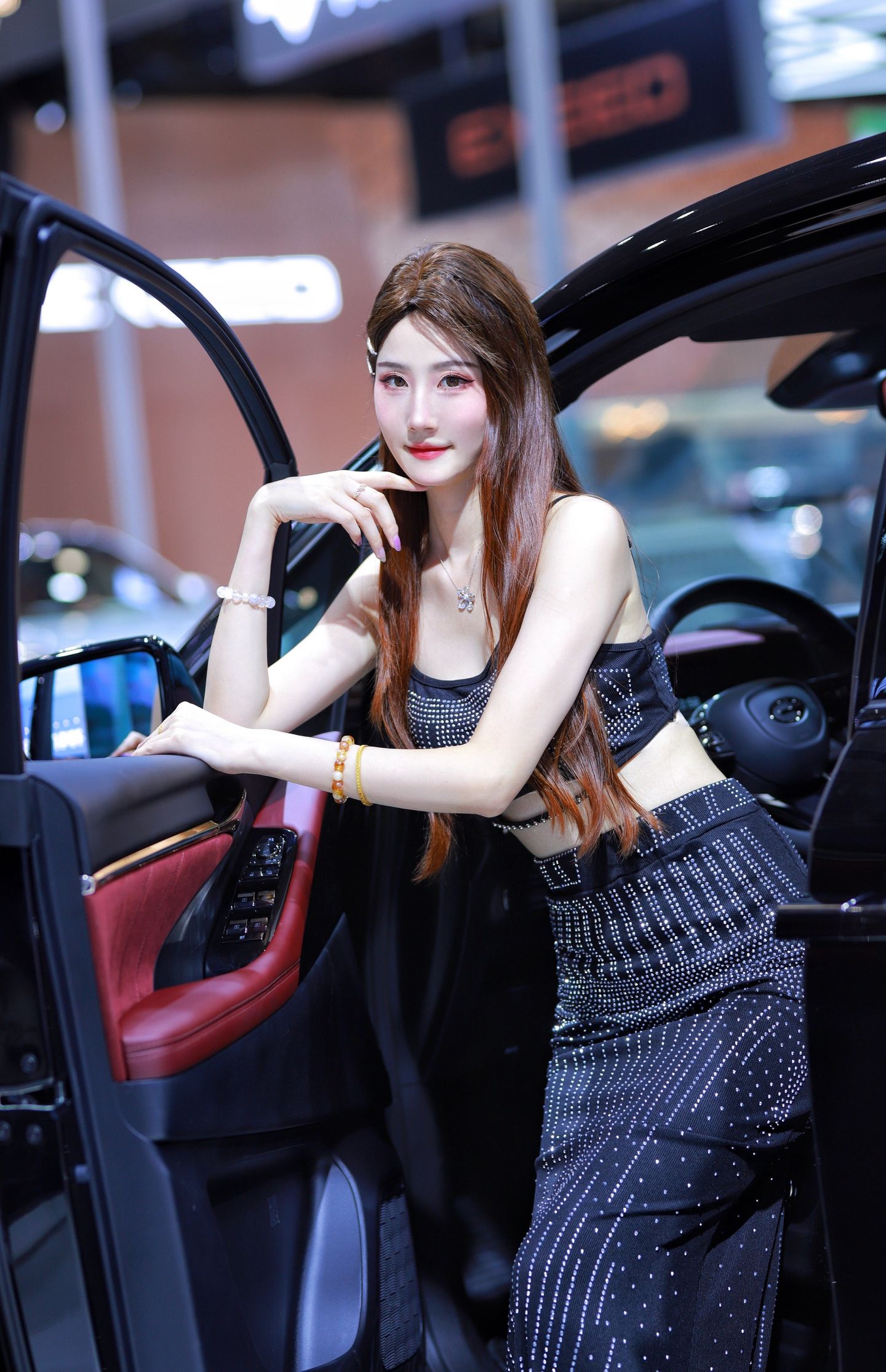 <p>车模小姐姐 车模美女 车展现场 <!--{img:0}--><!...