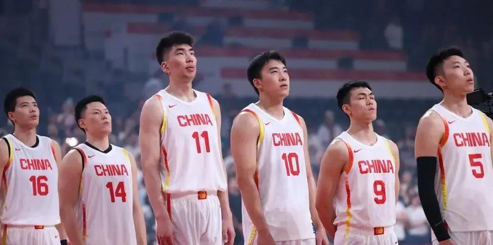 中国男篮不敌日本，懂球都知道失败原因，郭士强下课无法解决问题