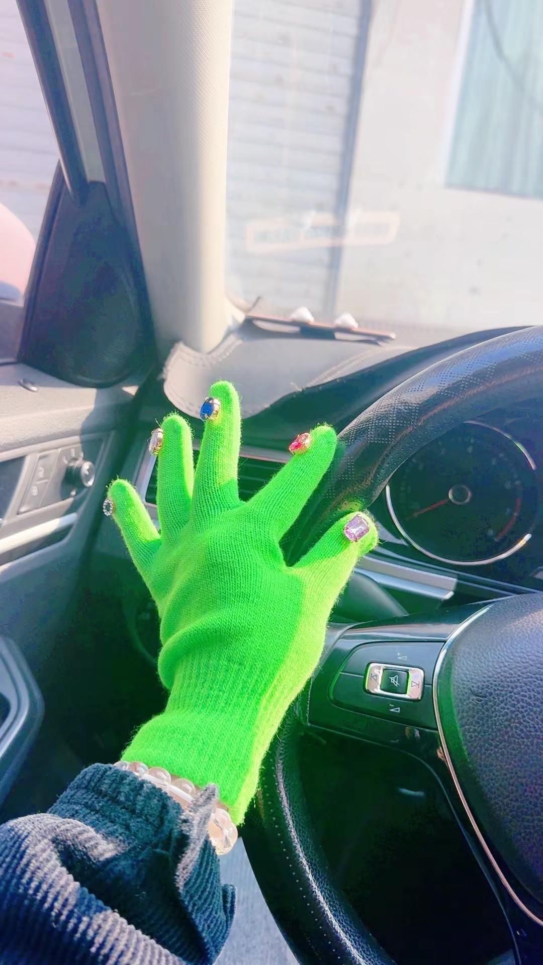 算了算了，和你们这些方向盘有加热的说不清楚。