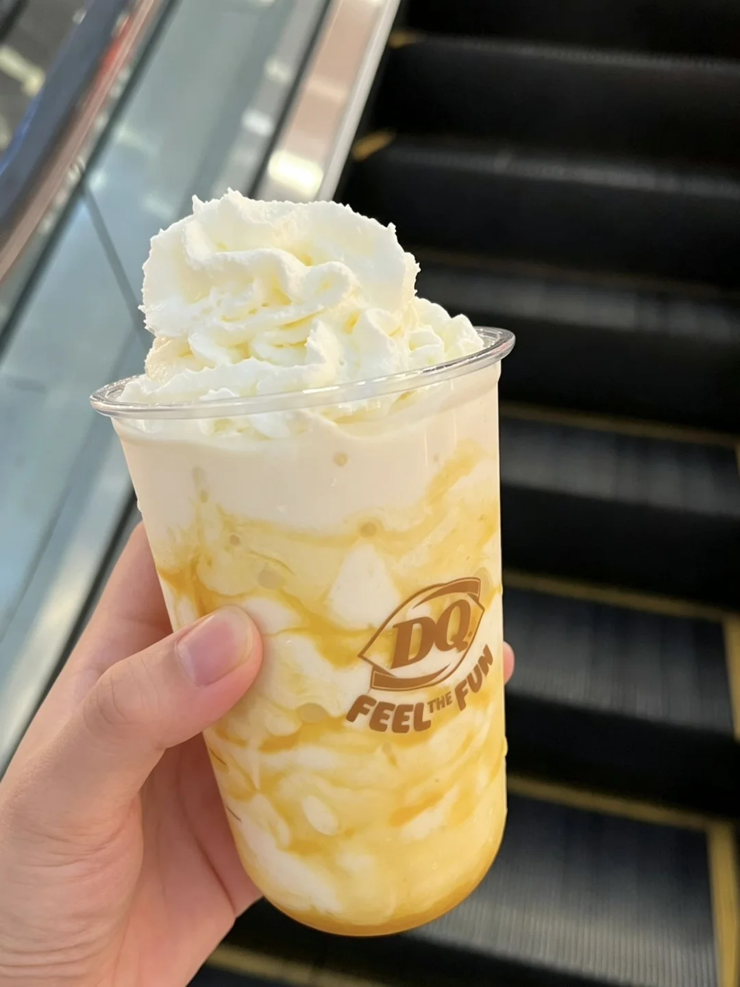 妈呀好喝鼠了
	
国庆逛街偶遇DQ树番茄奶昔
第一口就惊了味道很奇特
是没喝过但