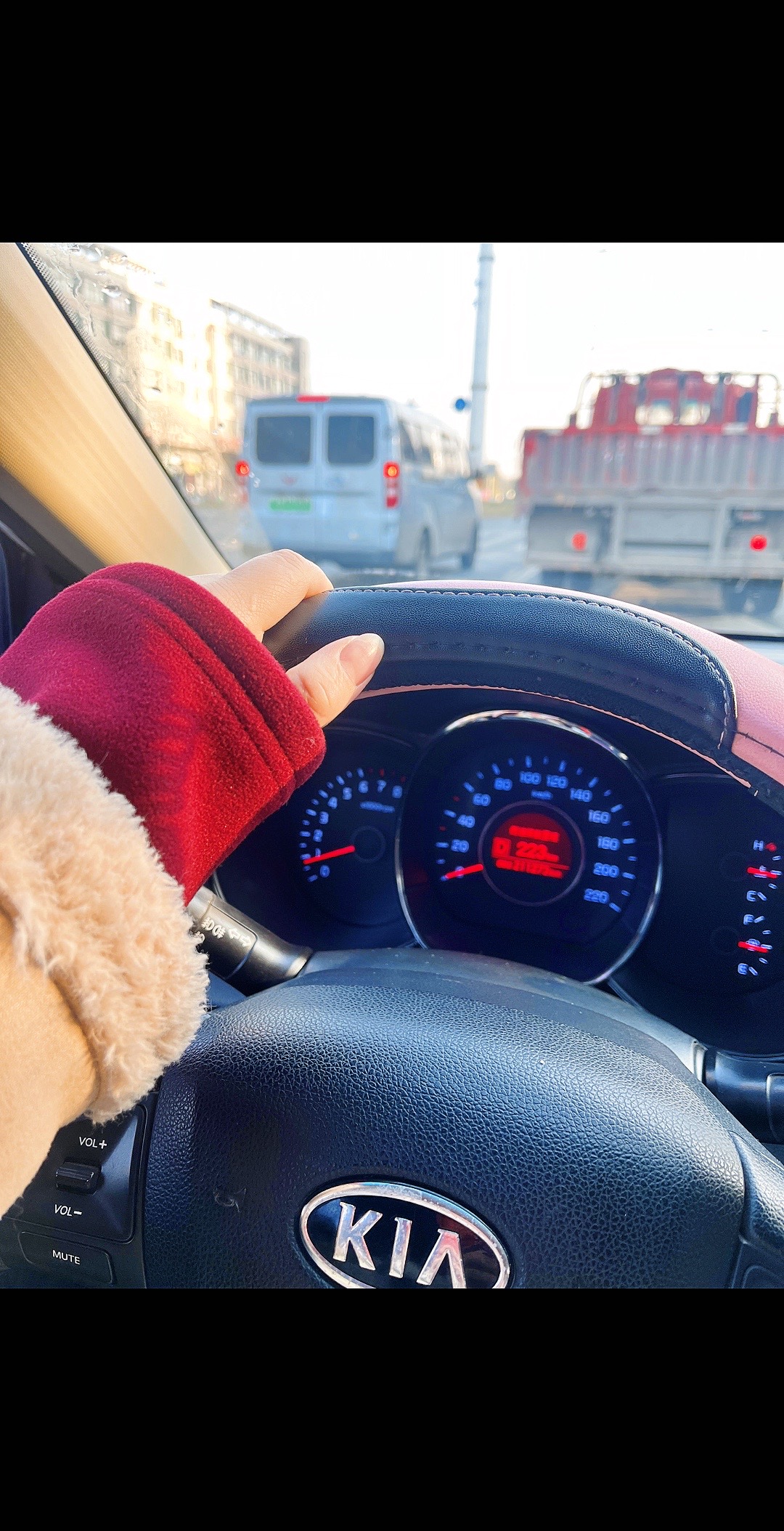 算了，和你们方向盘能加热的说不清楚