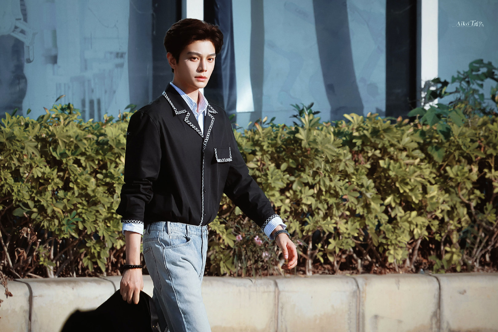 🌊
写信告诉我今天海是什么颜色
#丁禹兮沈言# ·#爱在无尽夏# ​ ​