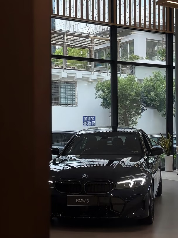 偶遇的宝马，我先拍了