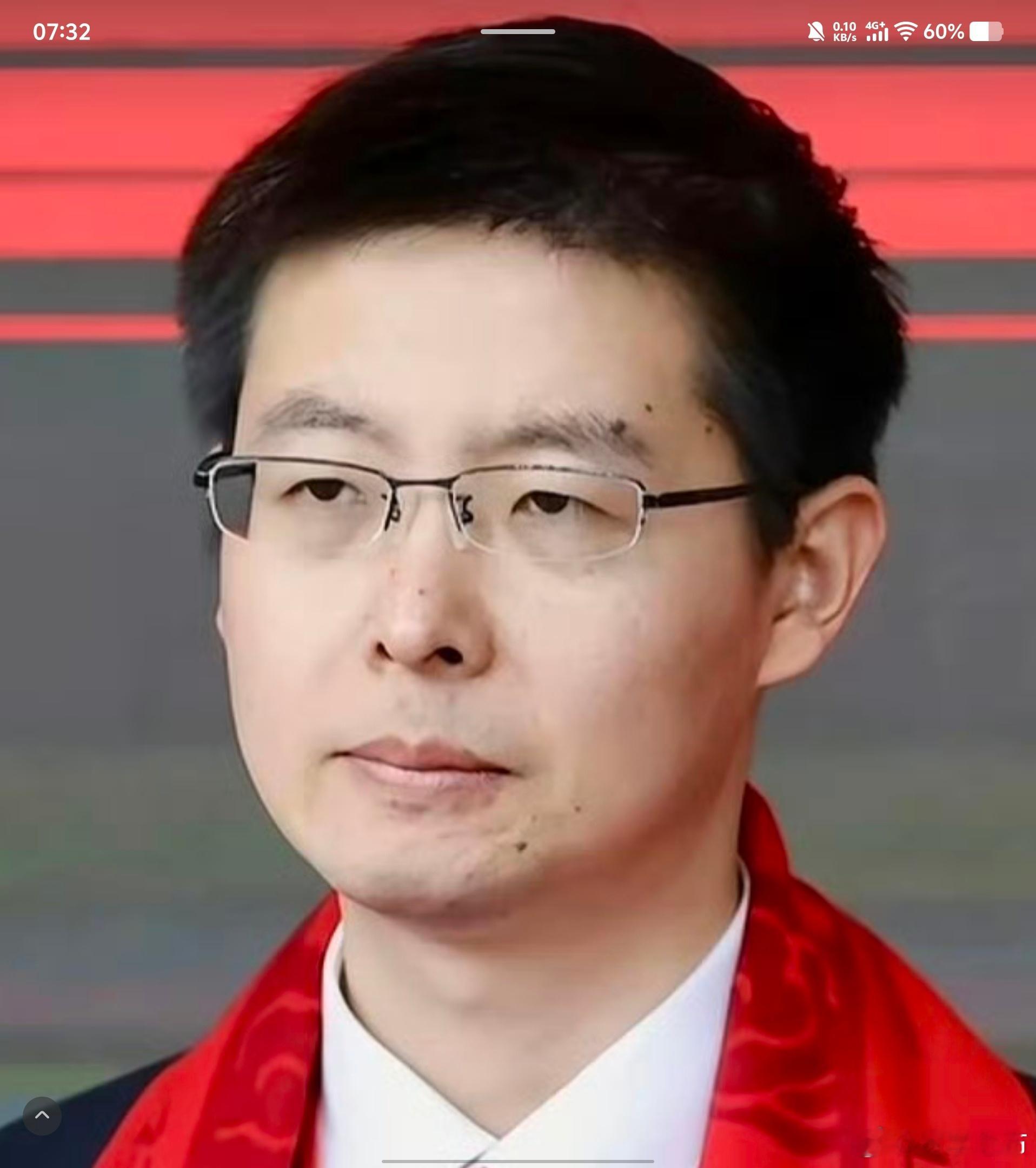 我说玩具植物人腰斩可不是瞎说，你看看这哥们儿面相兜得起这么大财嘛？中停...