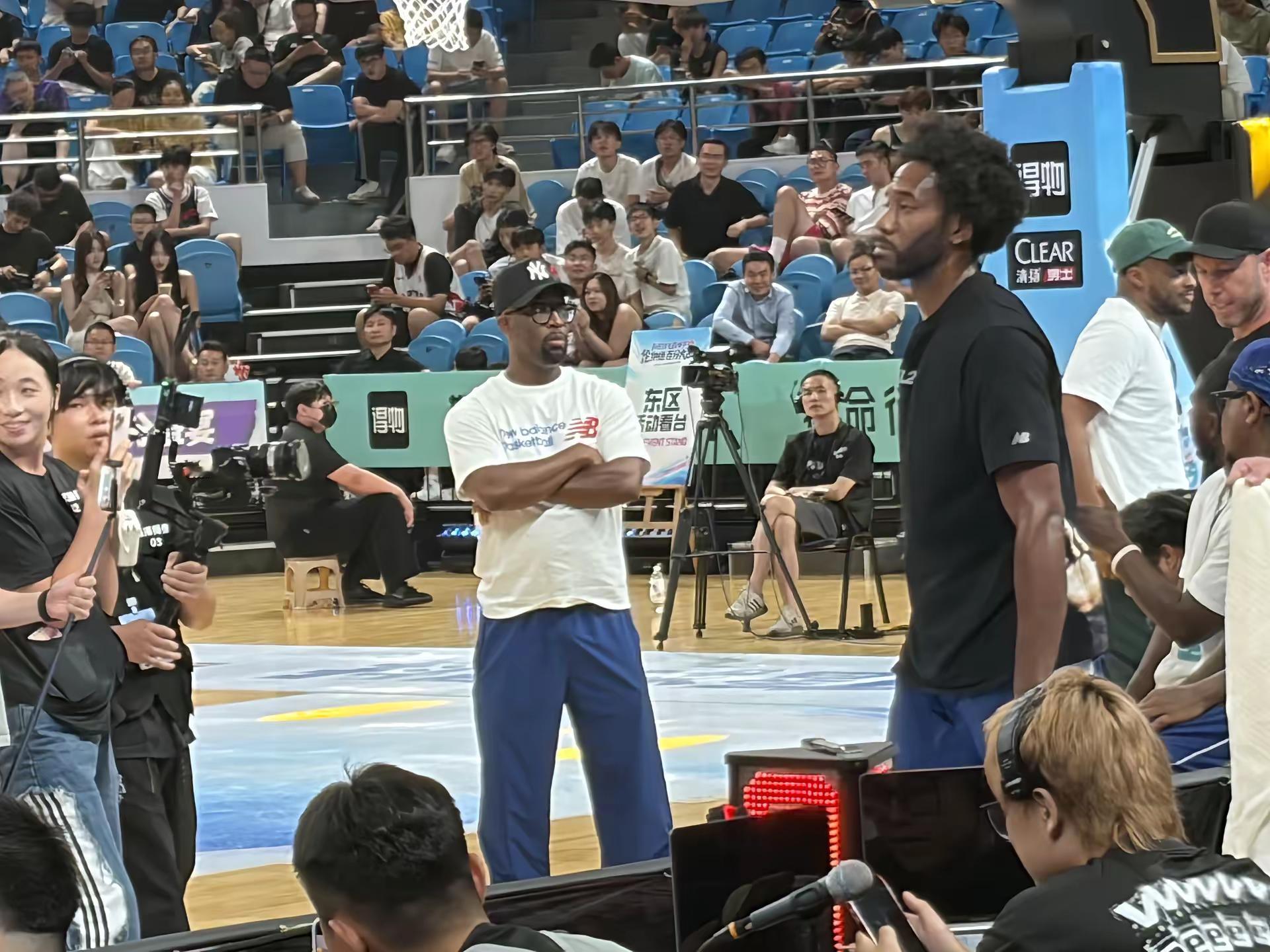 终于圆梦，这个晚上所有人都为你呐喊🤖 @伦纳德Kawhi Leonard