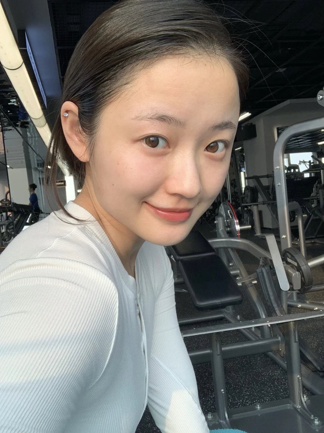 晨间消肿急救！3分钟把肿眼泡按回去！