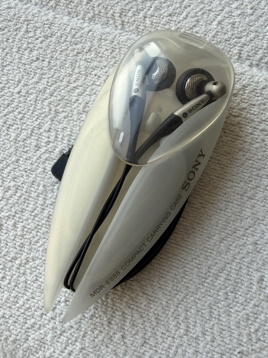 索尼 MDR-E888 耳机