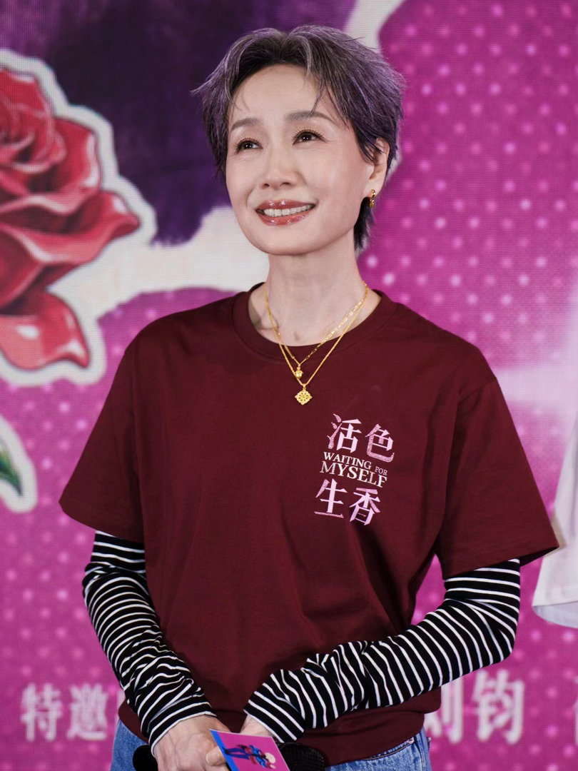 谁能想到，包场榜单第一是叶童粉丝。这波热情，确实让人想跟着走进电影院。叶童粉丝国庆档包场数最高 ​​​