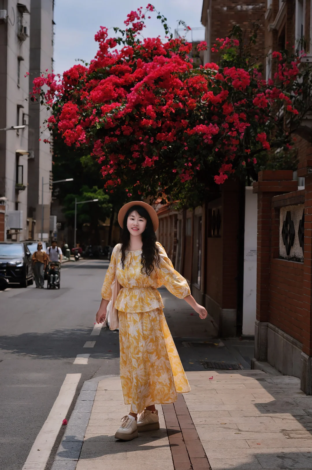 三角梅开满了东山口，藏着广州的旧时光