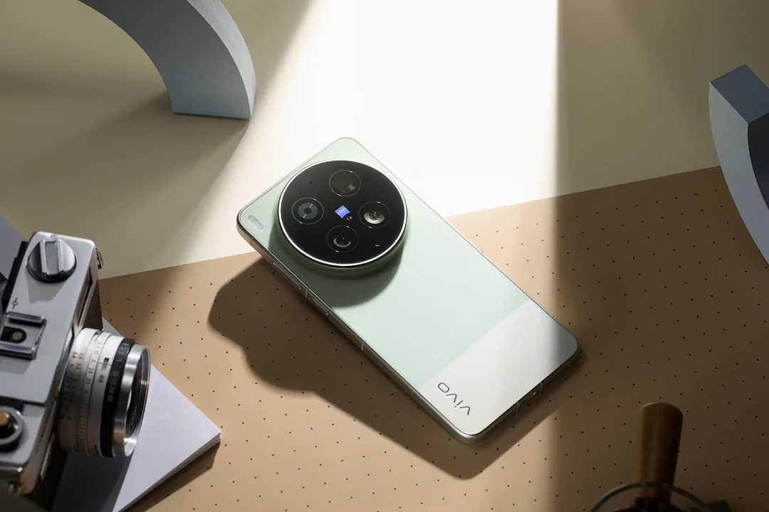 质感出众！vivo X300 Ultra胶片绿图赏