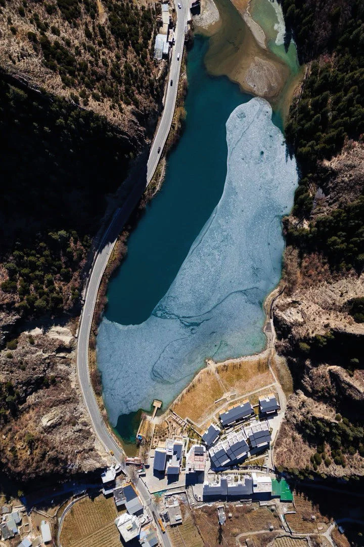 川西冬日封神！海子边的藏地庄园太治愈了⛰️